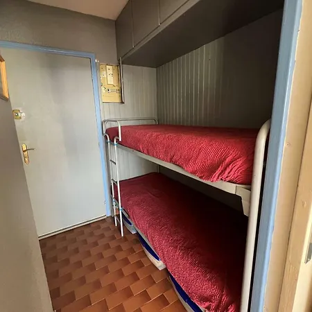Apartment Duplex 2 Pieces Avec Terrasse, Solarium Et Parking Prive Proche Et Commerces - Fr-1-307-271